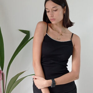 Top Luminoso a Costine con Filo Lurex: Raffinatezza e Comfort in Cotone!