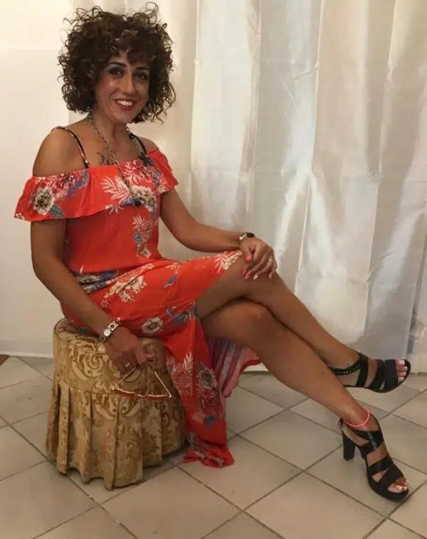 Abito lungo estivo con spacco scollo alla carmen