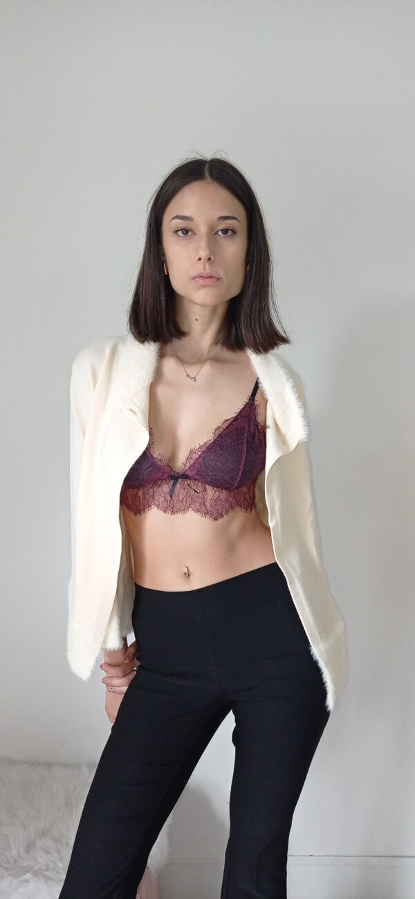 Bralette Sensuale in Pizzo Valencienne con Coppette Preformate - Nero e Bordeaux