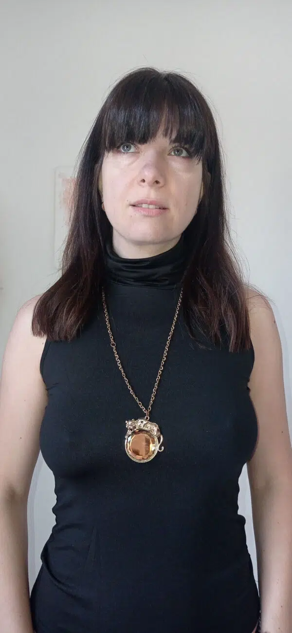 Collana con Ciondolo Leone in colore Bronzo Dorato e Pietra Ecologica - Audacia e Stile