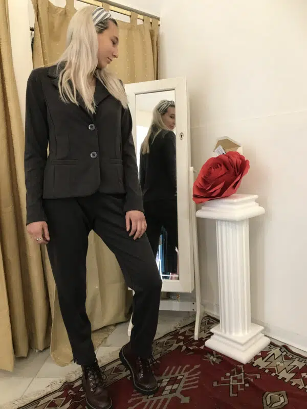 Pantalone da donna modello Milano