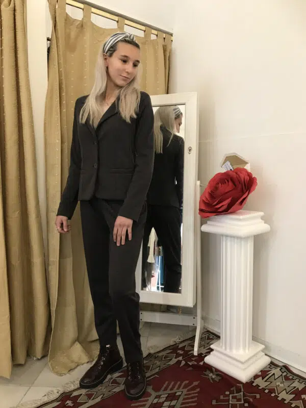 Pantalone da donna modello Milano