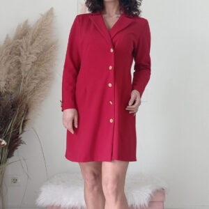 Abito Chemisier Rosso Passione: Un Tocco di Eleganza per Ogni Occasione