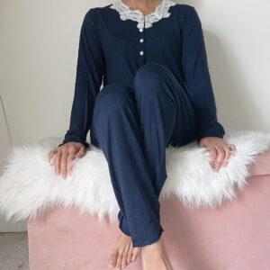 Pigiama Elegante in Modal con Pizzo - Taglie M-XL, Vari Colori