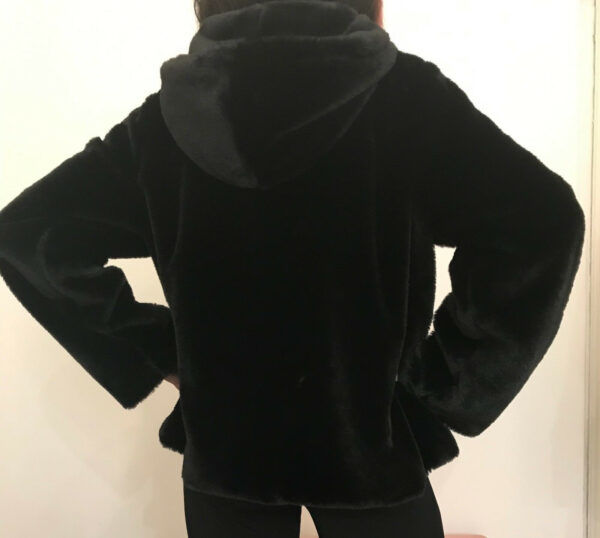 Cappotto eco-pelliccia con cappuccio art. Pellicciotto