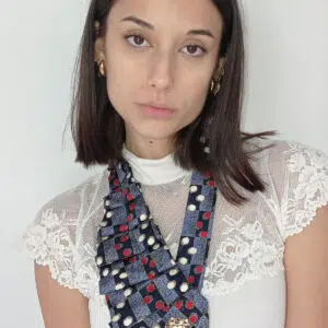 Collana Innovativa da Cravatta e Bottone Gioiello - Accessorio Unico per Look Caratteristici Art. Rubi