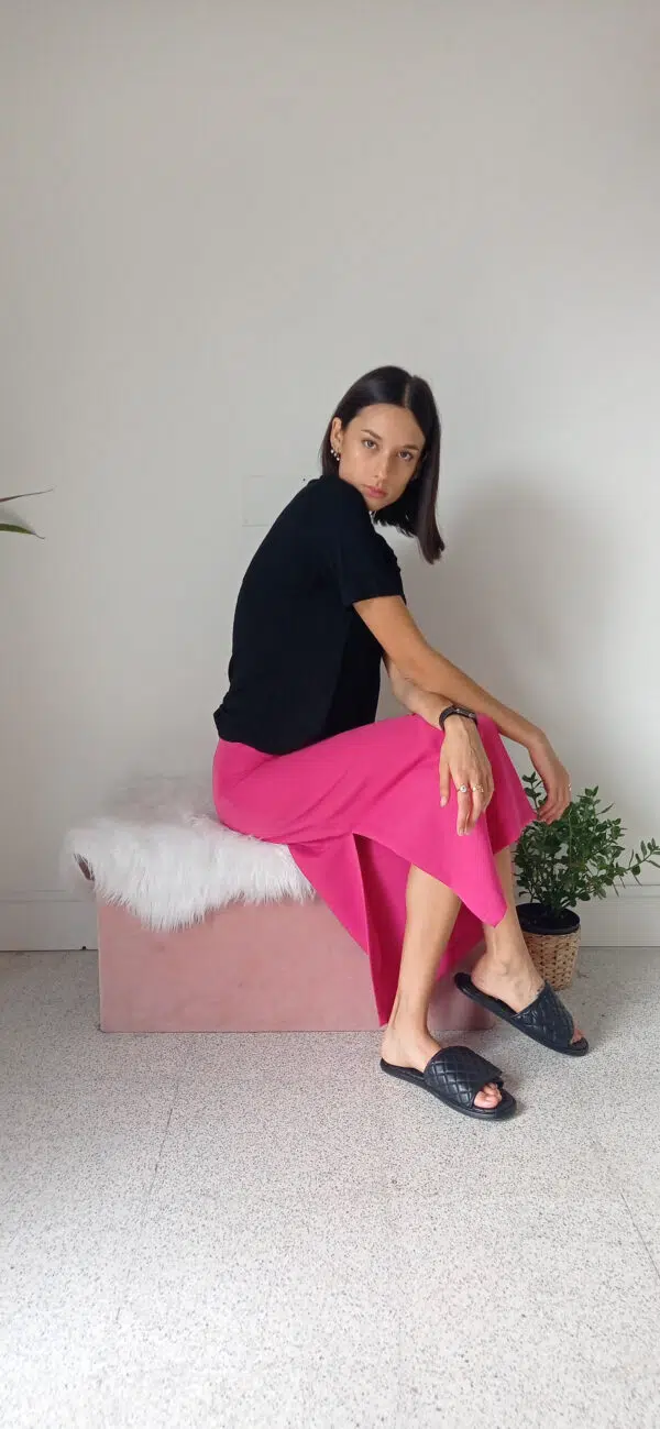 Gonna Lunga con Spacco Laterale: Eleganza Poliedrica in Tre Colori Vibranti!