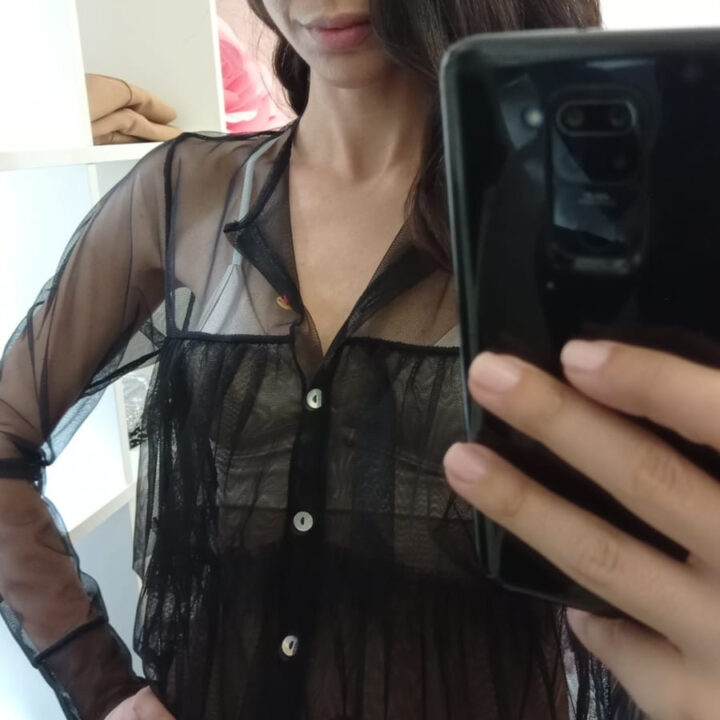 Camicia trasparente con galette