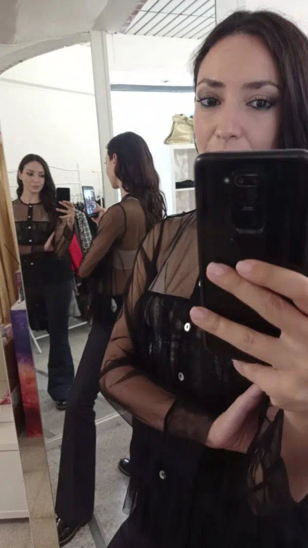 Camicia trasparente con galette