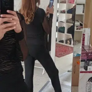 Maglia sotto giacca nero e tulle Art. Bra