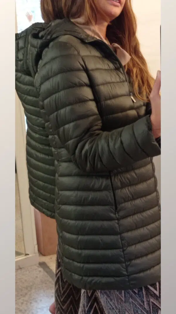 Piumino donna con cappuccio art. Foresta