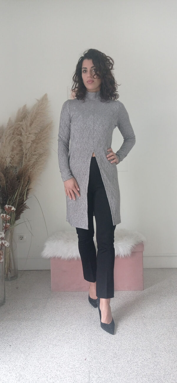 Maglia Maxi con Spacco Davanti - Eleganza Casual per Ogni Occasione