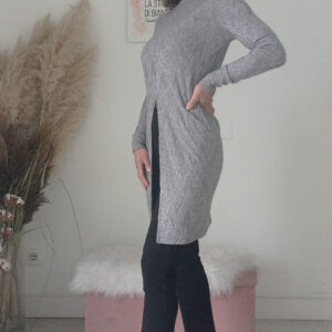 Maglia Maxi con Spacco Davanti - Eleganza Casual per Ogni Occasione