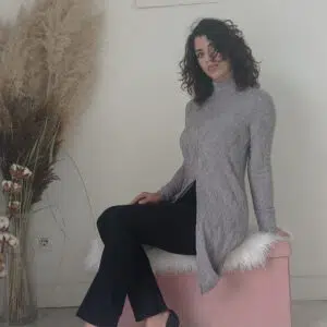 Maglia Maxi con Spacco Davanti - Eleganza Casual per Ogni Occasione