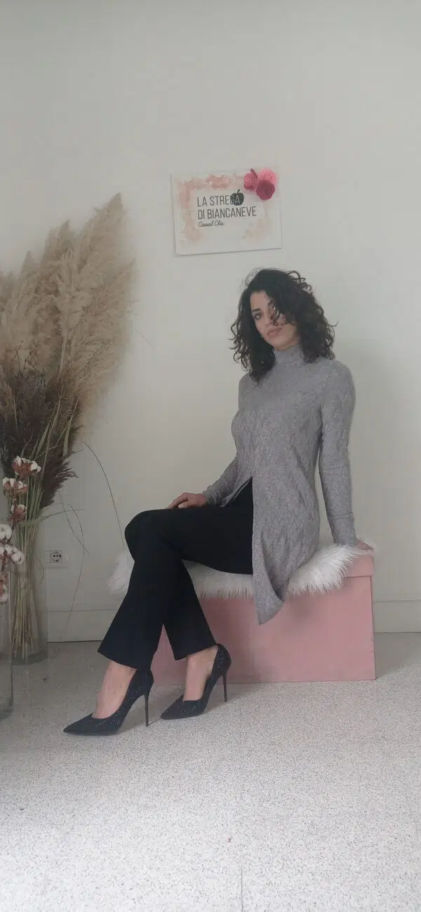 Maglia Maxi con Spacco Davanti - Eleganza Casual per Ogni Occasione