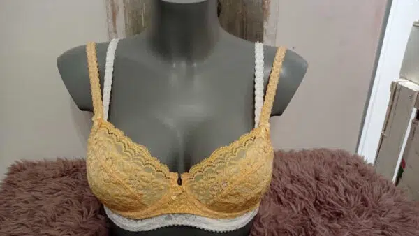Reggiseno con ferretto Playtex in pizzo elastico floreale da donna