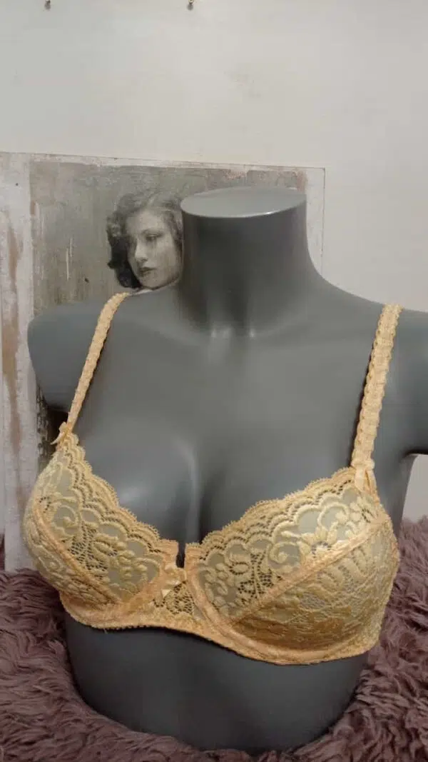 Reggiseno con ferretto Playtex in pizzo elastico floreale da donna
