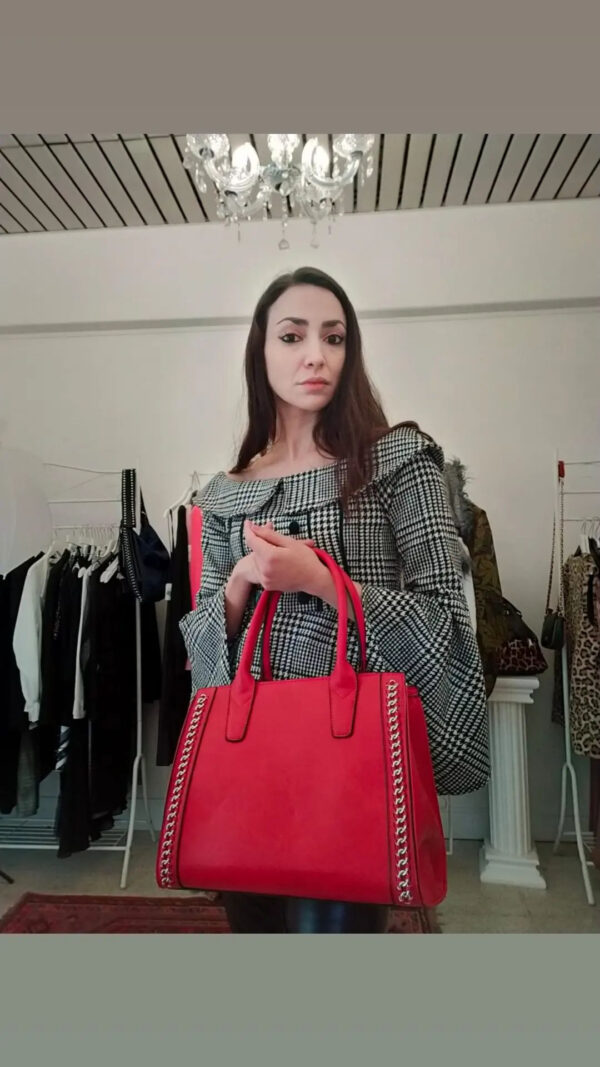 Giacca al contrario scollo alla Carmen