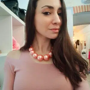Collana romantica perle artificiali Art. Rosato