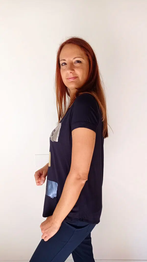 T-Shirt 'Nothing to Wear': Acquisti Consapevoli per un Look Versatile