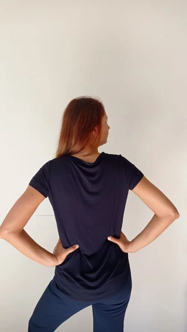 T-Shirt 'Nothing to Wear': Acquisti Consapevoli per un Look Versatile