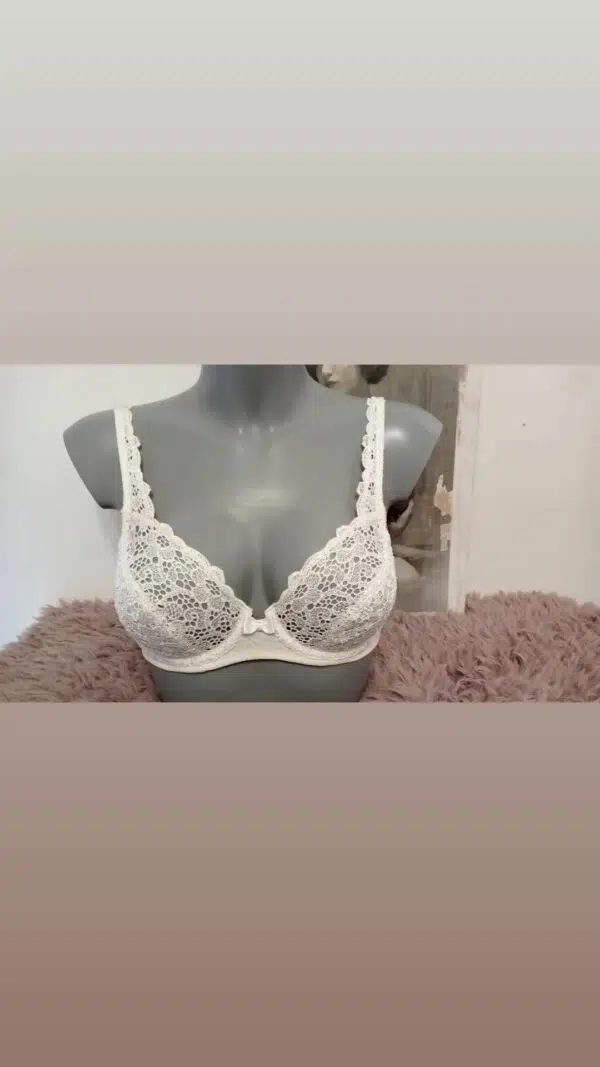 Reggiseno con ferretto Playtex in pizzo macramè da donna
