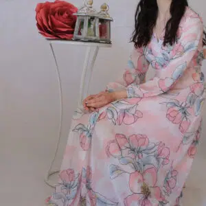 Abito elegante fiori di pesco
