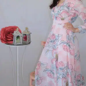 Abito elegante fiori di pesco