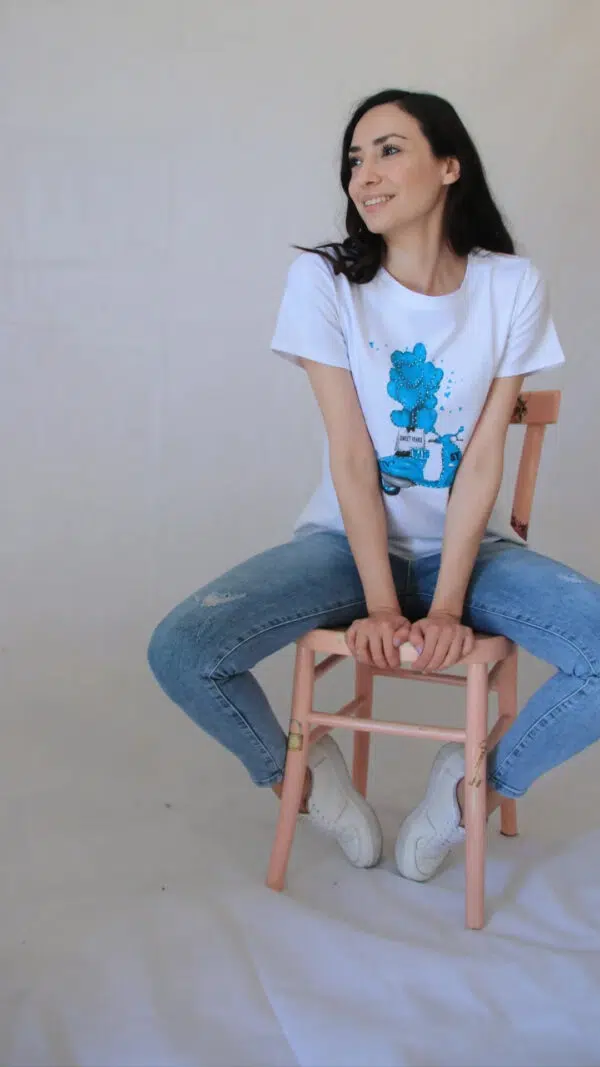 T shirt con strass Art. Un cuore in Vespa