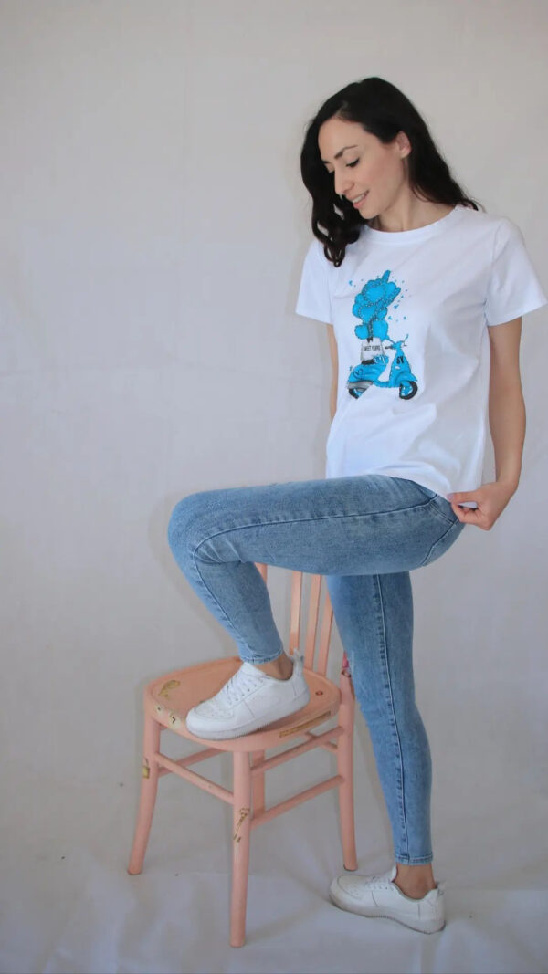 T shirt con strass Art. Un cuore in Vespa