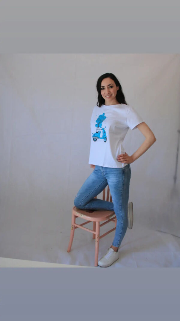 T shirt con strass Art. Un cuore in Vespa