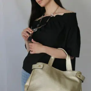 Blusa in cotone con scollo alla Carmen