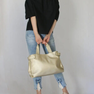 Blusa in cotone con scollo alla Carmen