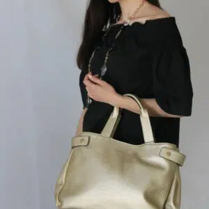 Blusa in cotone con scollo alla Carmen