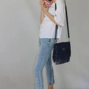 Blusa in cotone con scollo alla Carmen