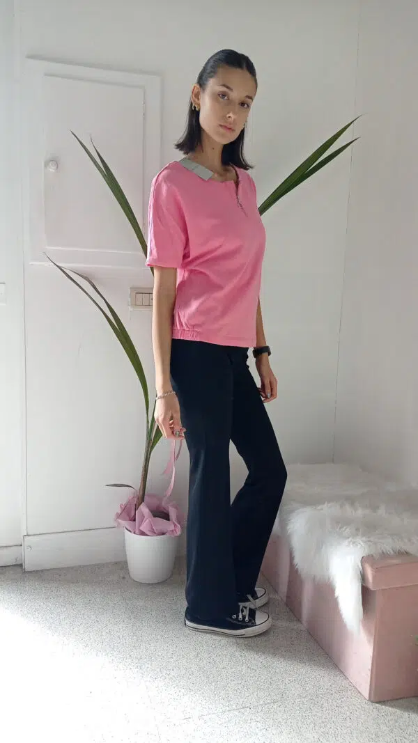Maglia Primaverile Rosa in Felpa Leggera - Mezze Maniche, Taglio Dritto