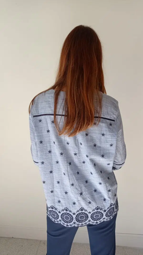 Blusa in cotone macramè Art. Bolle