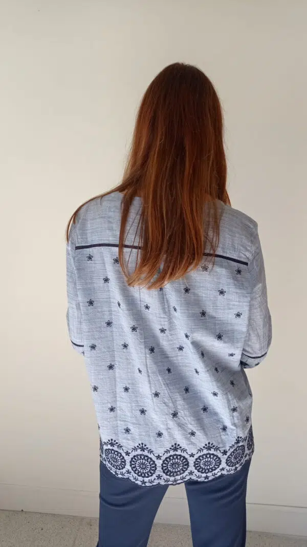 Blusa in cotone macramè Art. Bolle
