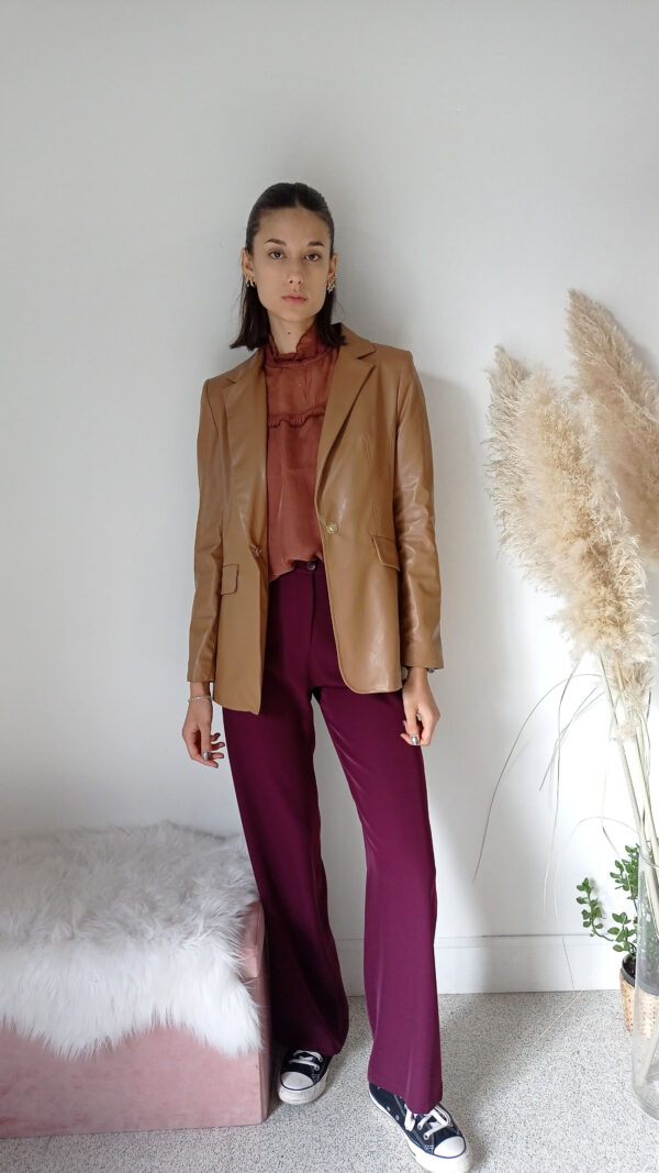 Giacca Ecopelle Stella McQueen Art. Viola - L'Essenza dell'Autunno in Stile Nocciola