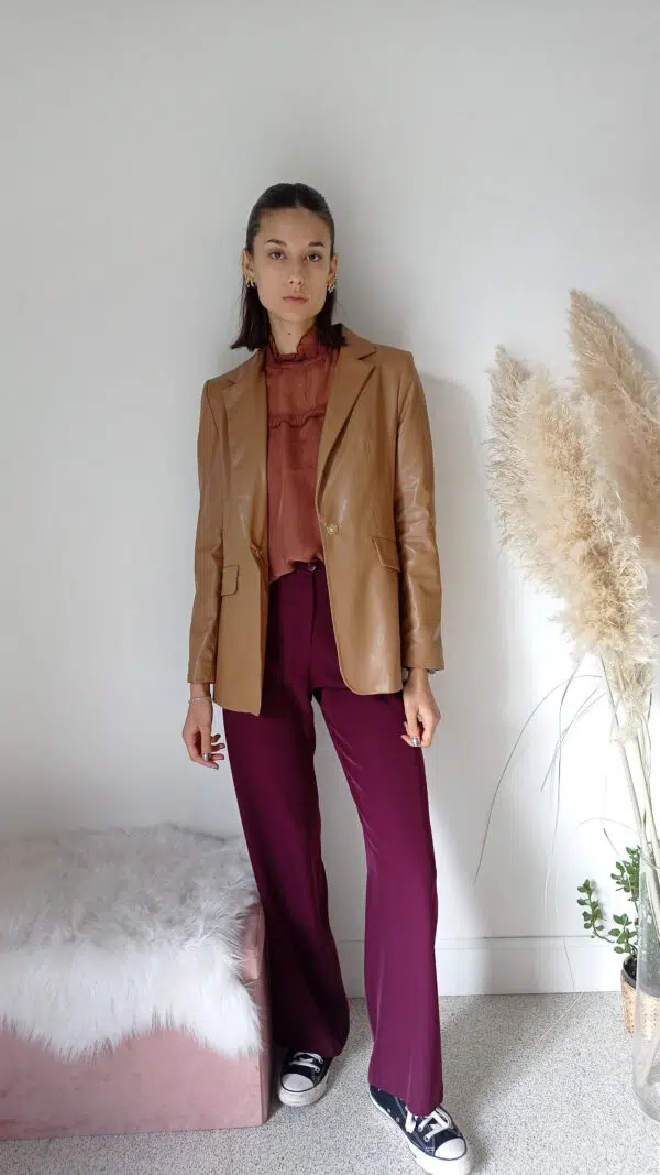 Giacca Ecopelle Stella McQueen Art. Viola - L'Essenza dell'Autunno in Stile Nocciola