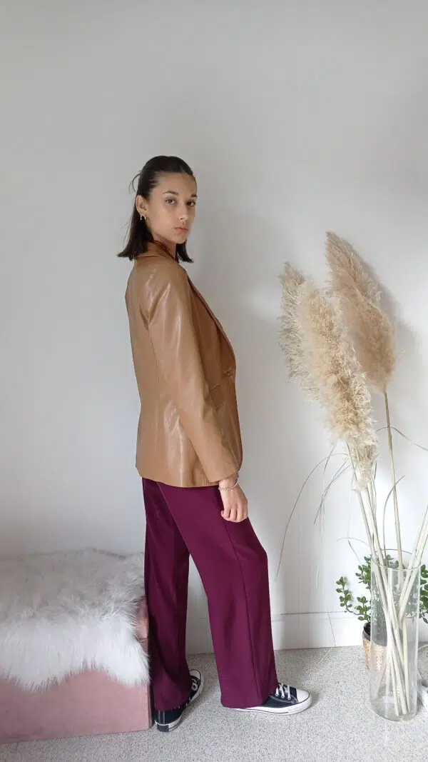 Giacca Ecopelle Stella McQueen Art. Viola - L'Essenza dell'Autunno in Stile Nocciola