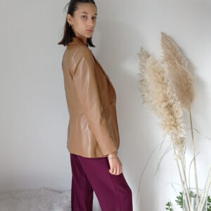 Giacca Ecopelle Stella McQueen Art. Viola - L'Essenza dell'Autunno in Stile Nocciola