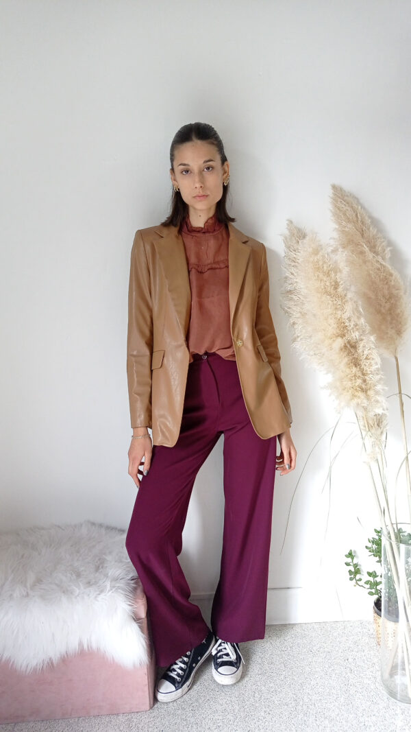 Giacca Ecopelle Stella McQueen Art. Viola - L'Essenza dell'Autunno in Stile Nocciola