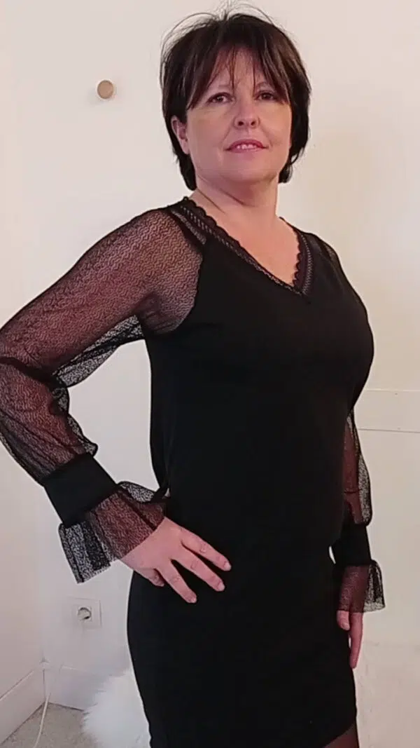 Abito rubino con maniche in tulle Art. Lea