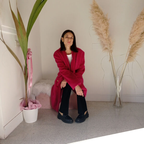 Cappotto Fucsia Peloso Doppiopetto - Calore e Stile sotto al Ginocchio