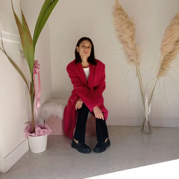 Cappotto Fucsia Peloso Doppiopetto - Calore e Stile sotto al Ginocchio