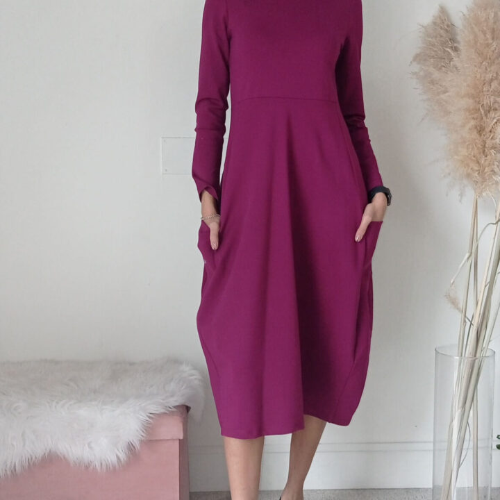 Abito Magenta in Punto Milano Viscosa - Eleganza Quotidiana e Versatilità