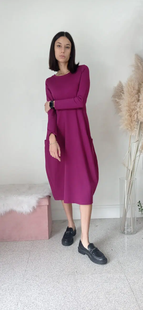 Abito Magenta in Punto Milano Viscosa - Eleganza Quotidiana e Versatilità