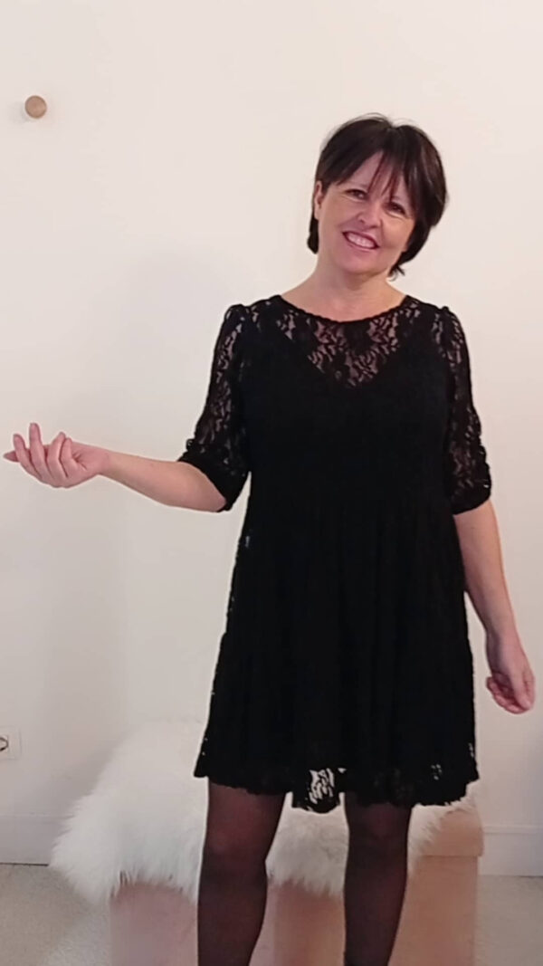 Abito in pizzo nero Art. Trixy