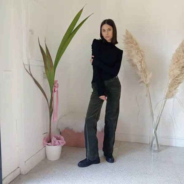 Pantalone Palazzo in Velluto a Coste Armonia - Eleganza Poliedrica per Ogni Occasione